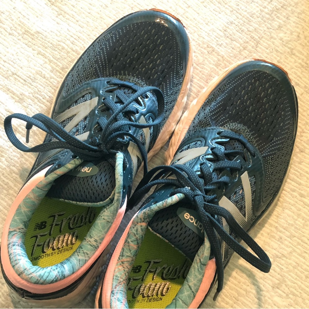 New Balance Women's Teal and Pink Athletic Shoes
